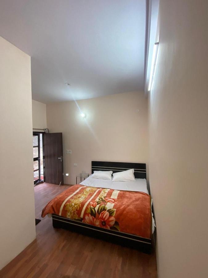 Homestay Chirag Kainchi