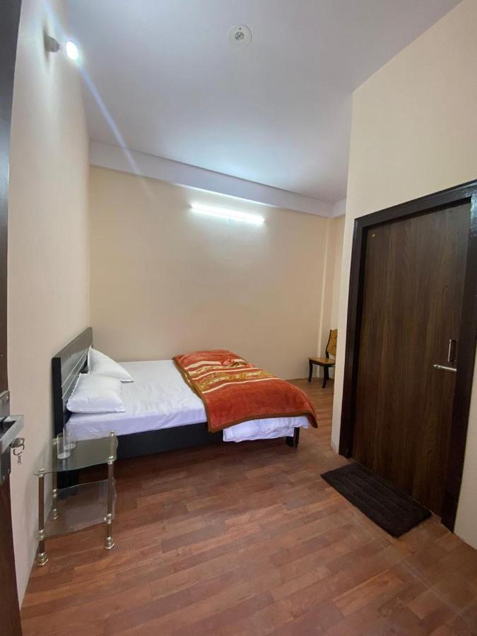 Chirag Kainchi Homestay *