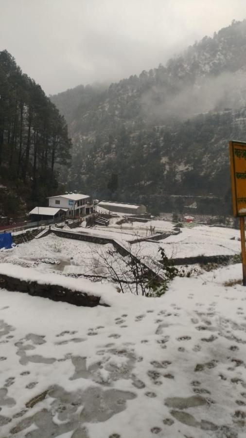 Homestay Chirag Kainchi *