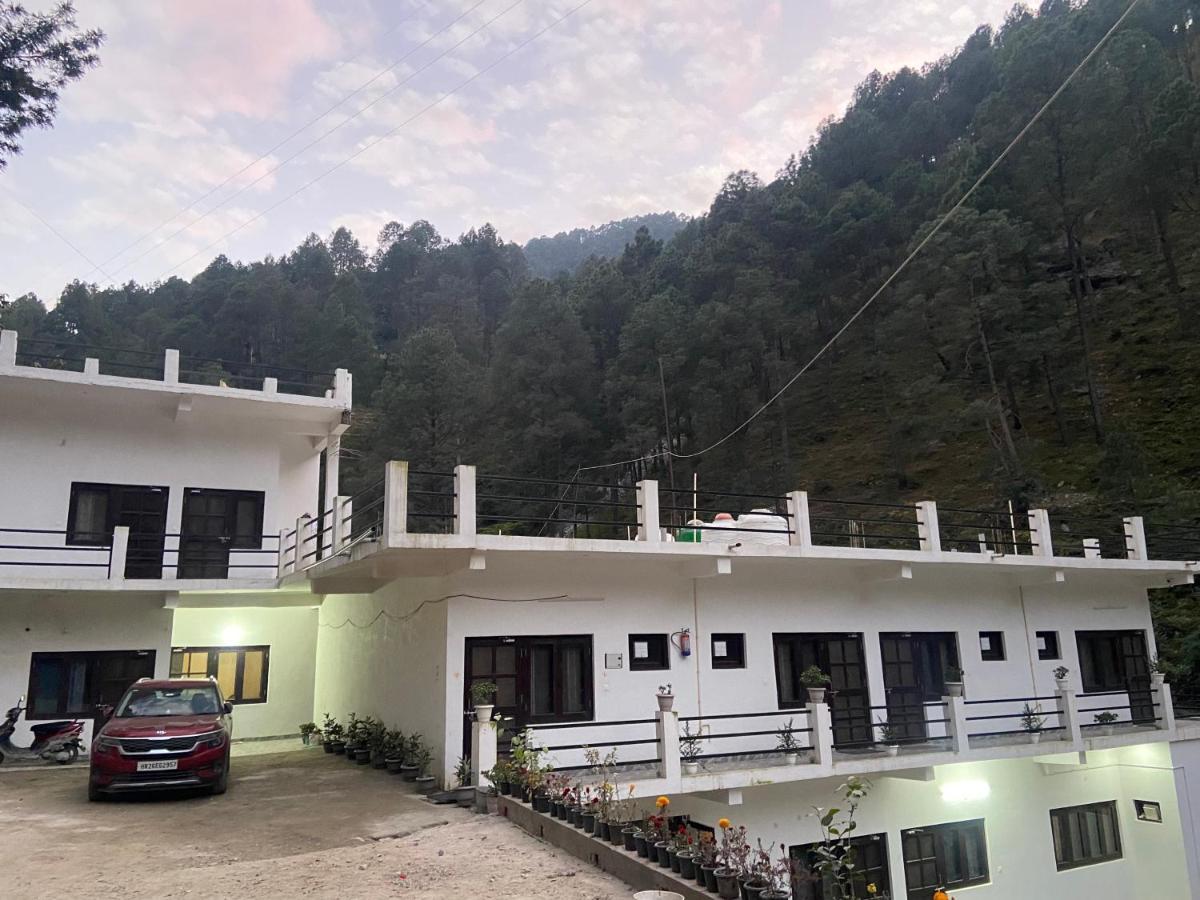 Homestay Chirag Kainchi